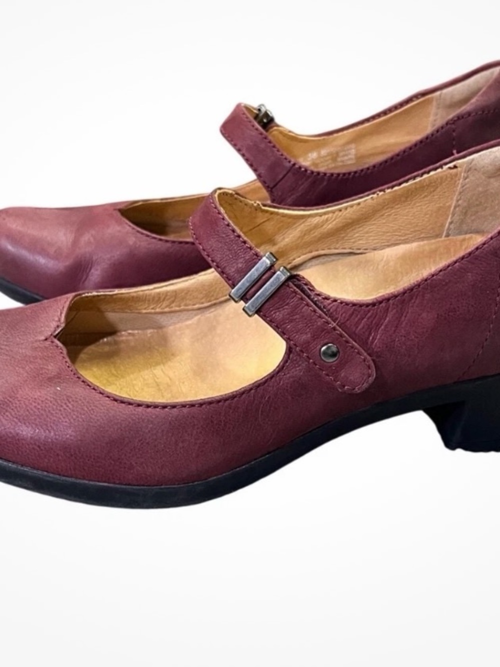 Dansko Women's 38 Mary Jane Comfort Pumps in Burgundy